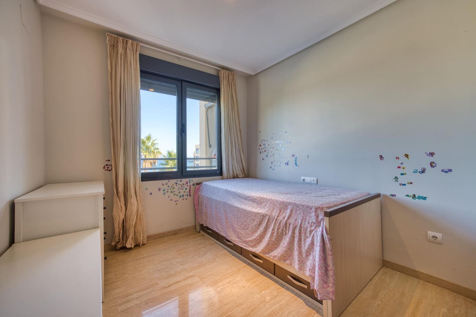 3 bedroom Flat for sale in Playa de Muchavista with pool garage - € 670,000 (Ref: 10011519)