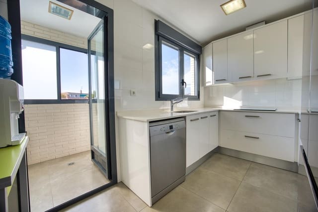 3 bedroom Flat for sale in Playa de Muchavista, El Campello with pool garage - € 670,000 (Ref: 10011519)