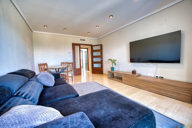 3 bedroom Flat for sale in Playa de Muchavista, El Campello with pool garage - € 670,000 (Ref: 10011519)