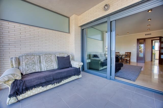 3 bedroom Flat for sale in Playa de Muchavista, El Campello with pool garage - € 670,000 (Ref: 10011519)