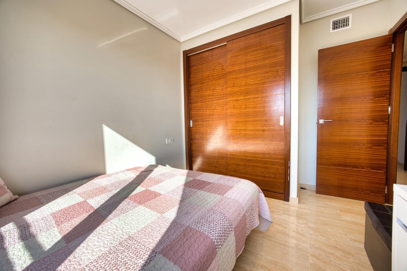 3 bedroom Flat for sale in Playa de Muchavista with pool garage - € 670,000 (Ref: 10011519)