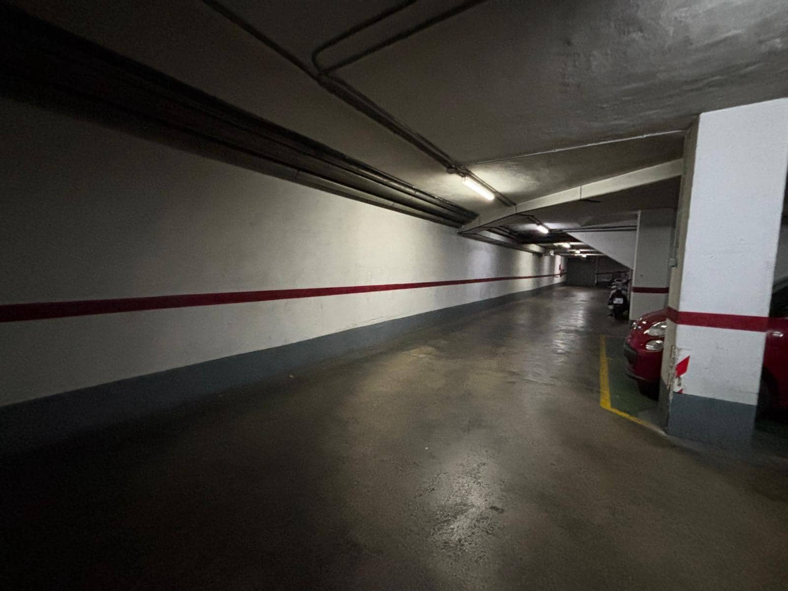 Garage for rent in Alicante / Alacant city - € 120 (Ref: 10015643)