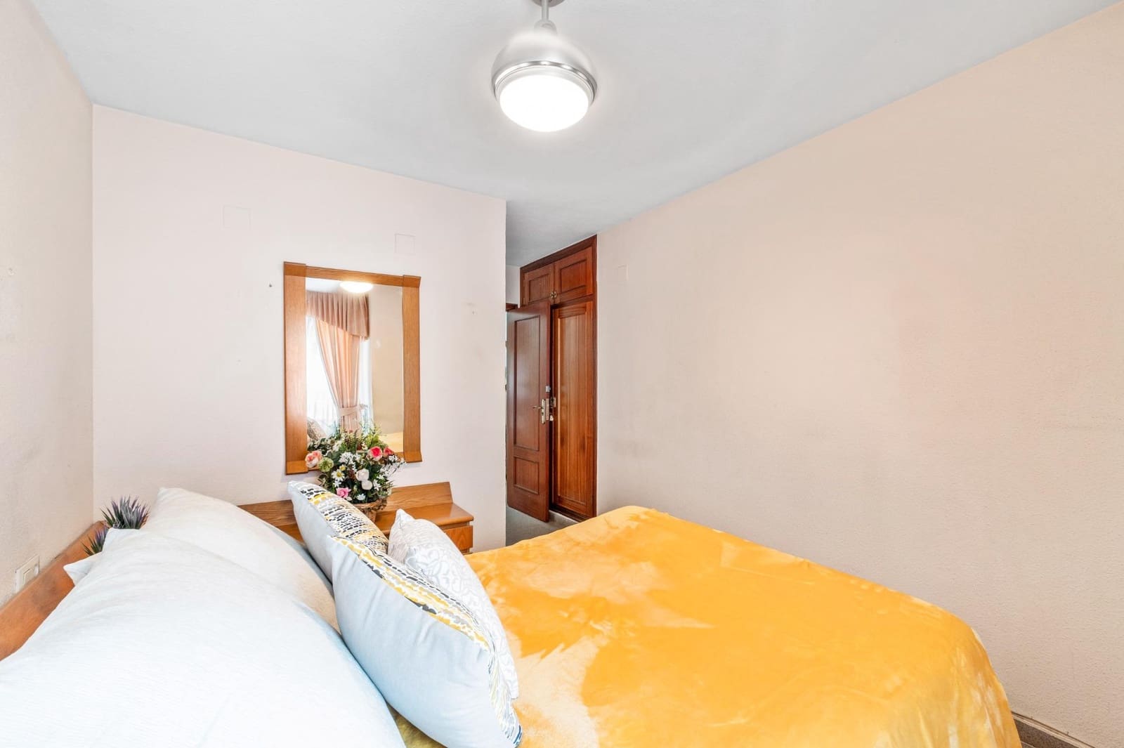 4 soveværelse Lejlighed til salg i Alicante by med garage - € 255.900 (Ref: 10017570)