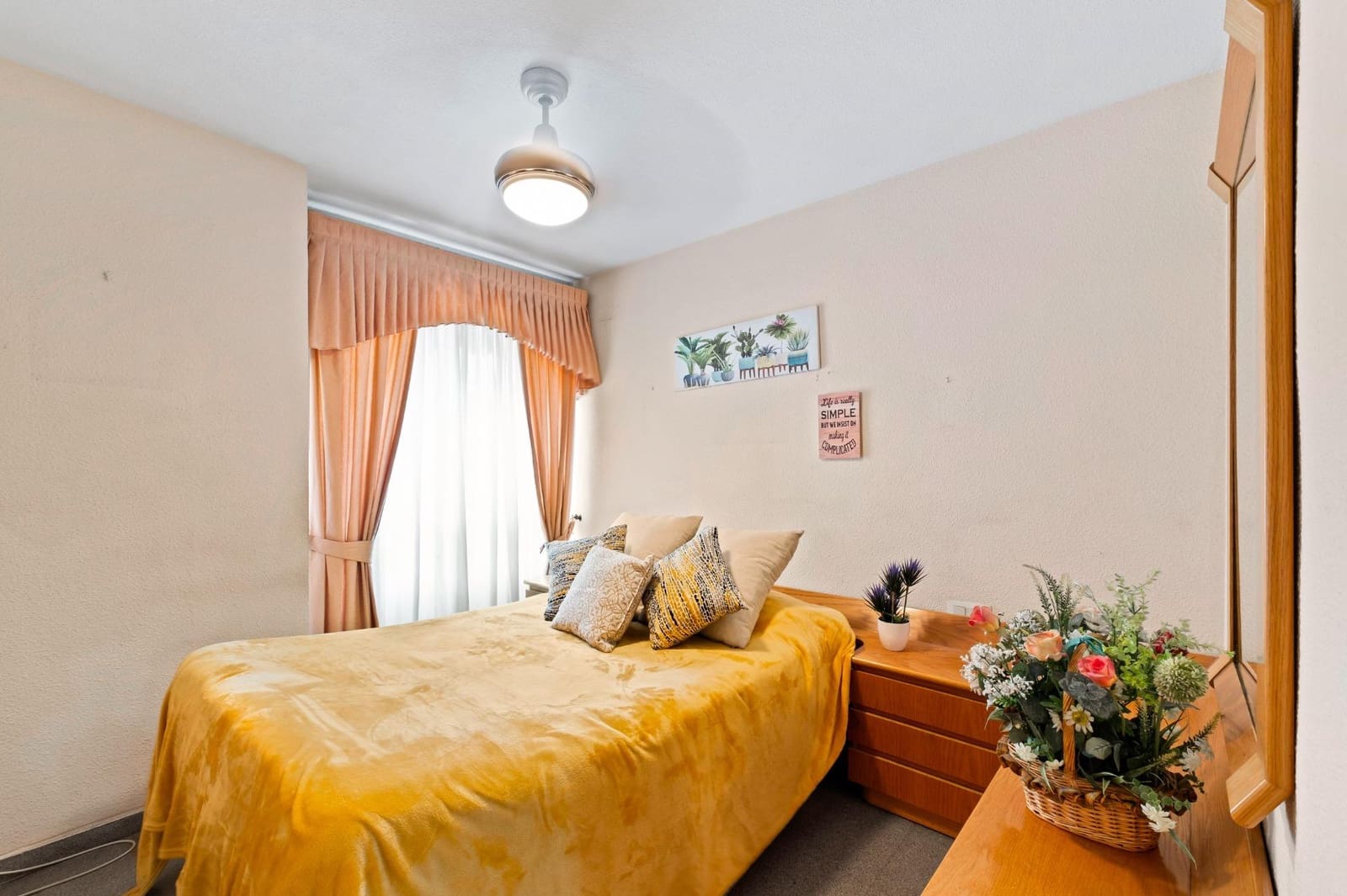 4 soveværelse Lejlighed til salg i Alicante by med garage - € 255.900 (Ref: 10017570)