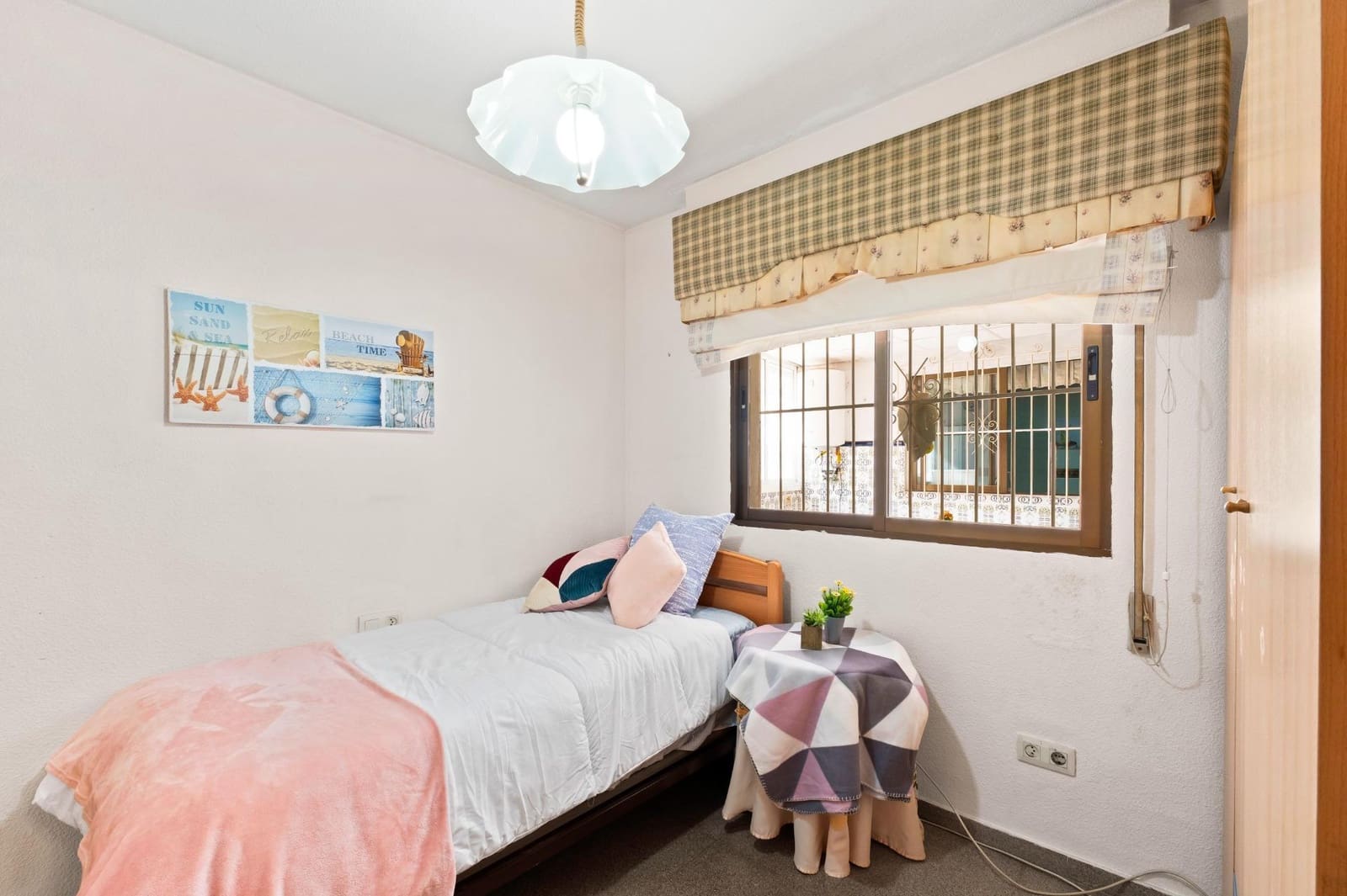 4 soveværelse Lejlighed til salg i Alicante by med garage - € 255.900 (Ref: 10017570)