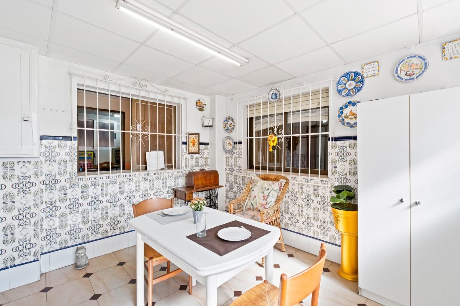 4 soveværelse Lejlighed til salg i Alicante by med garage - € 255.900 (Ref: 10017570)