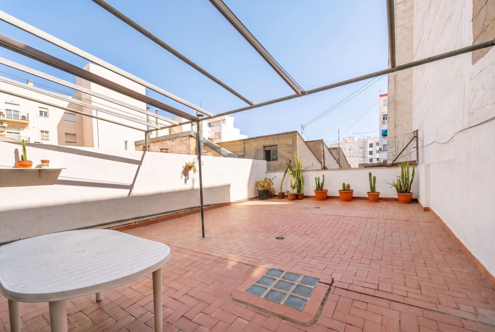 4 soveværelse Lejlighed til salg i Alicante by med garage - € 255.900 (Ref: 10017570)