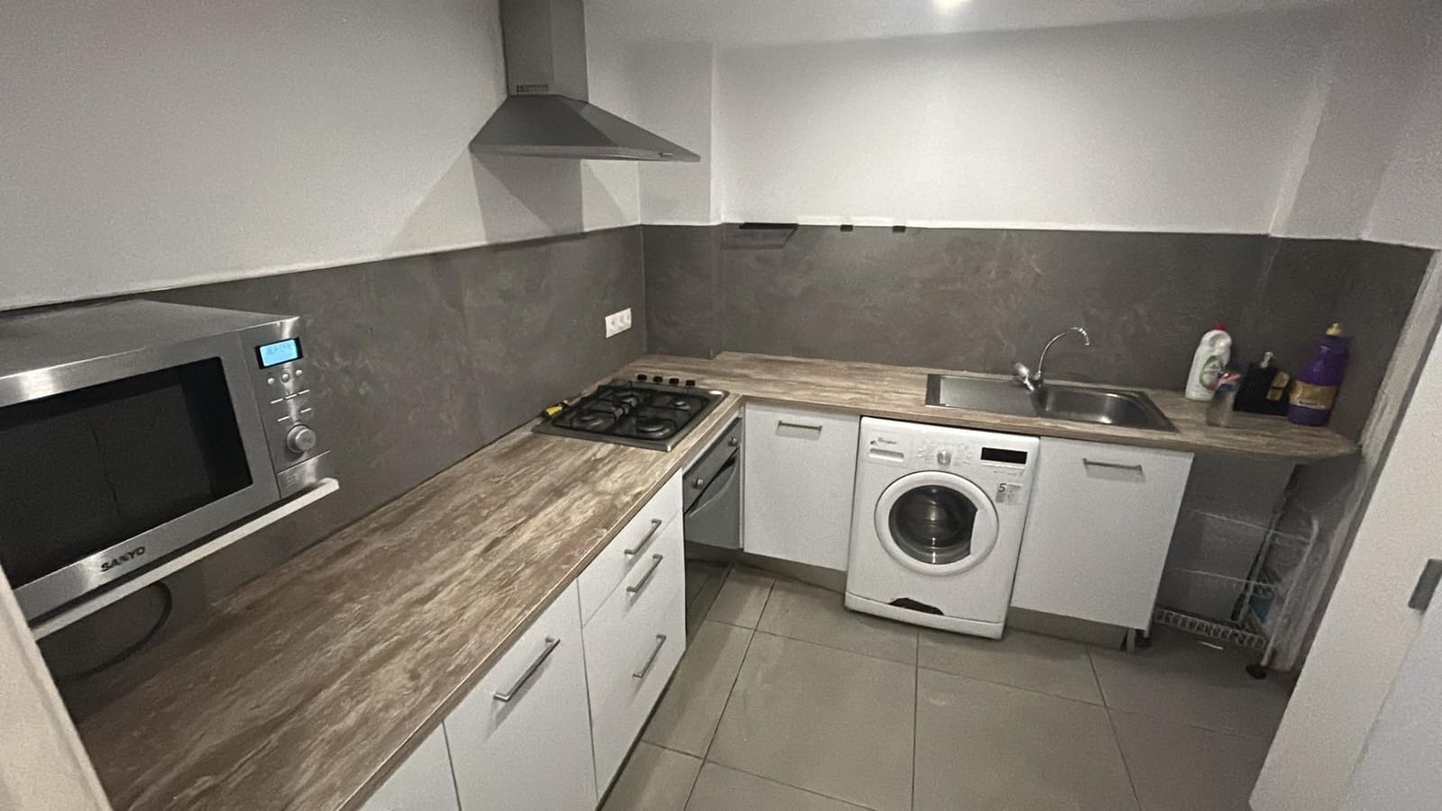 3 soverom Leilighet til leie i Alicante by - € 865 (Ref: 10030635)