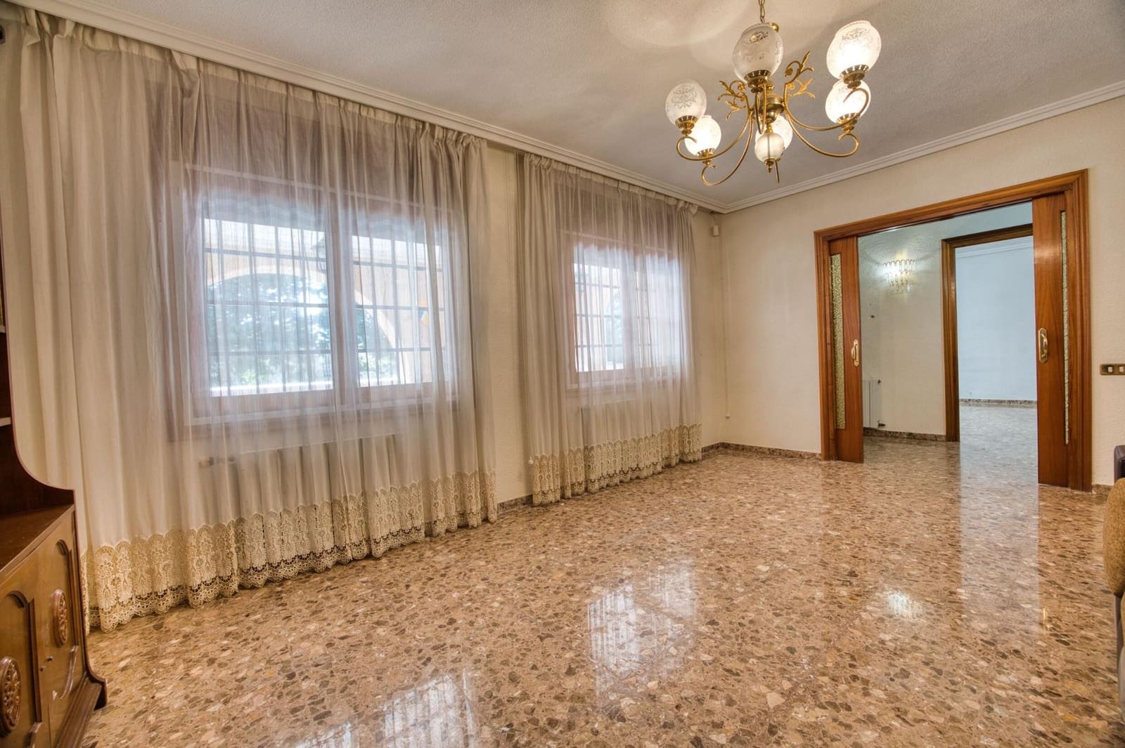 3 soverom Villa til salgs i Muchamiel / Mutxamel - € 674 000 (Ref: 10034046)