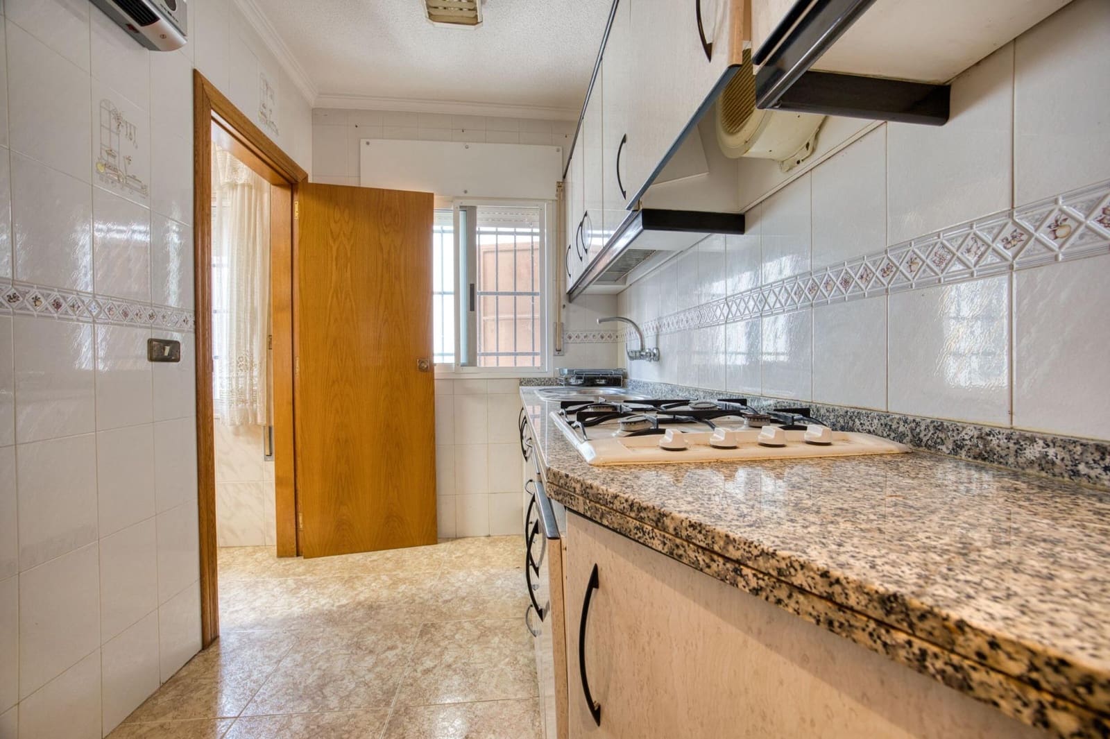 3 soverom Villa til salgs i Muchamiel / Mutxamel - € 674 000 (Ref: 10034046)