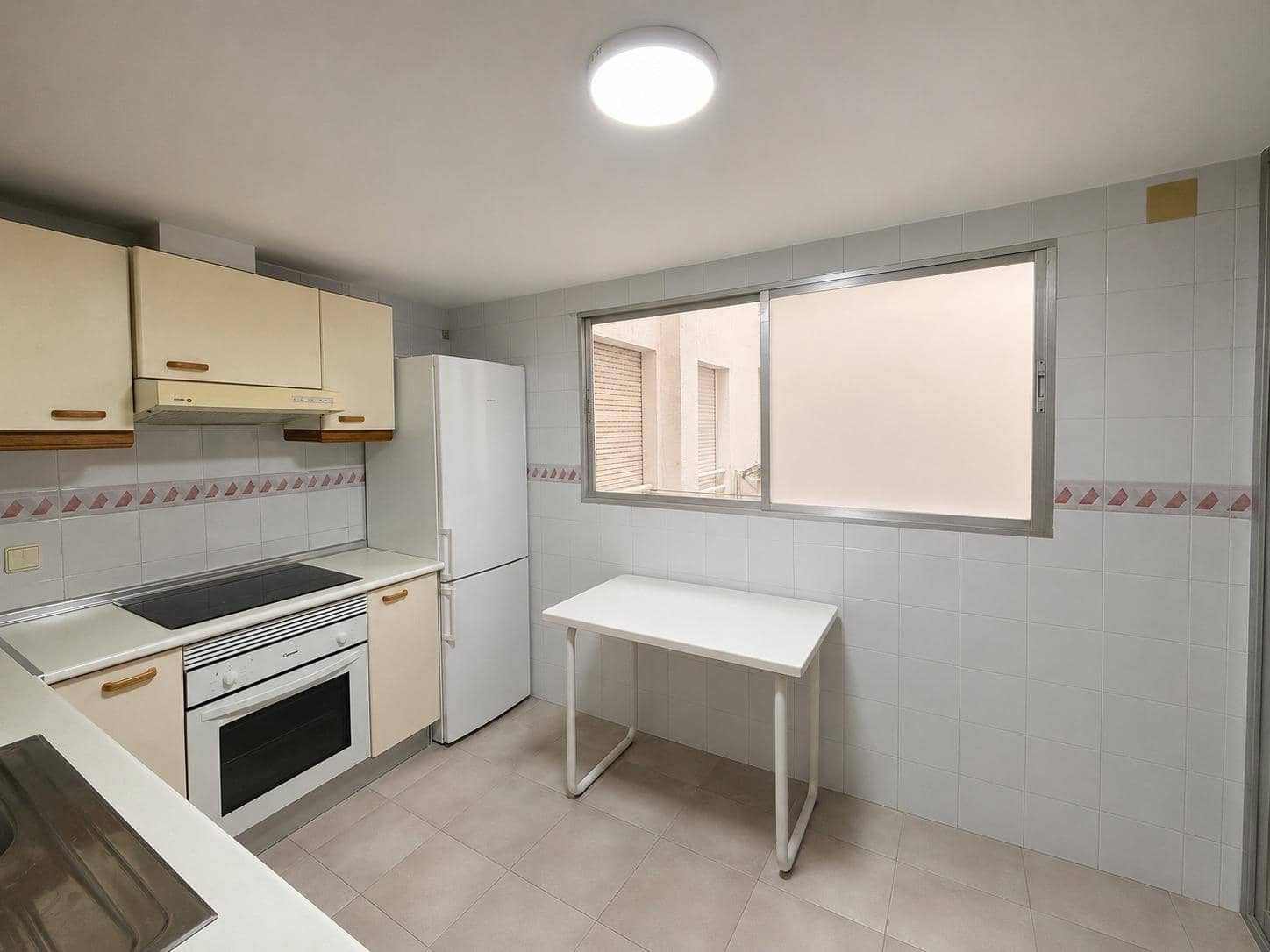 4 Zimmer Wohnung zu vermieten in Alicante / Alacant Stadt - 1.500 € (Ref: 10035450)