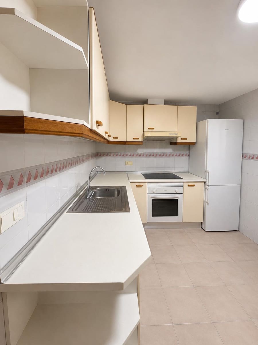 4 Zimmer Wohnung zu vermieten in Alicante / Alacant Stadt - 1.500 € (Ref: 10035450)
