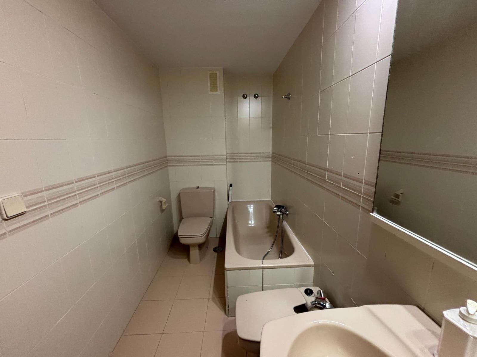 4 Zimmer Wohnung zu vermieten in Alicante / Alacant Stadt - 1.500 € (Ref: 10035450)