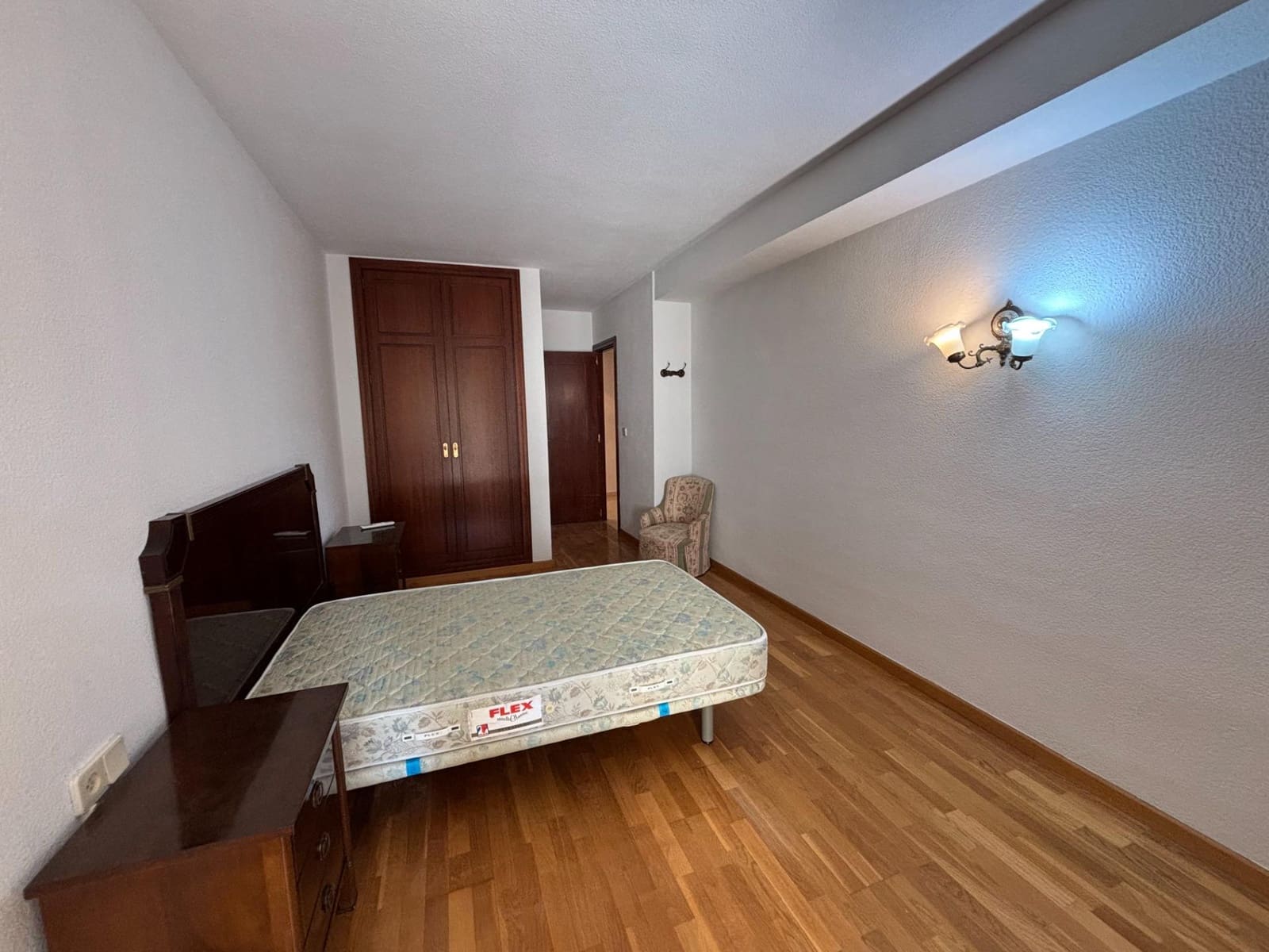 4 Zimmer Wohnung zu vermieten in Alicante / Alacant Stadt - 1.500 € (Ref: 10035450)