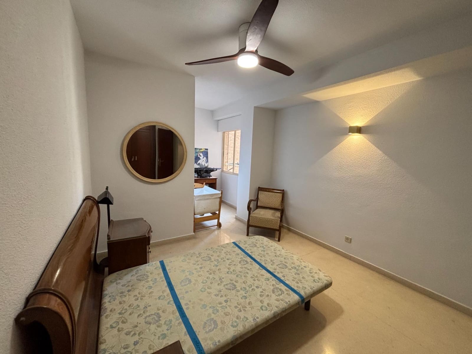 4 Zimmer Wohnung zu vermieten in Alicante / Alacant Stadt - 1.500 € (Ref: 10035450)