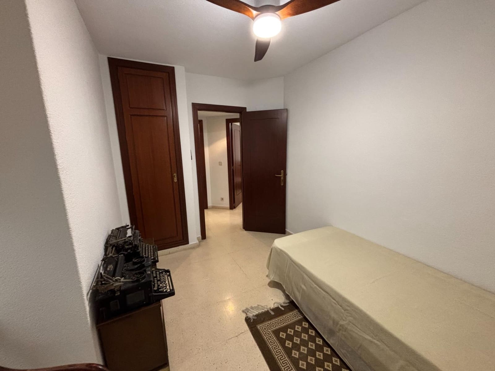 4 Zimmer Wohnung zu vermieten in Alicante / Alacant Stadt - 1.500 € (Ref: 10035450)