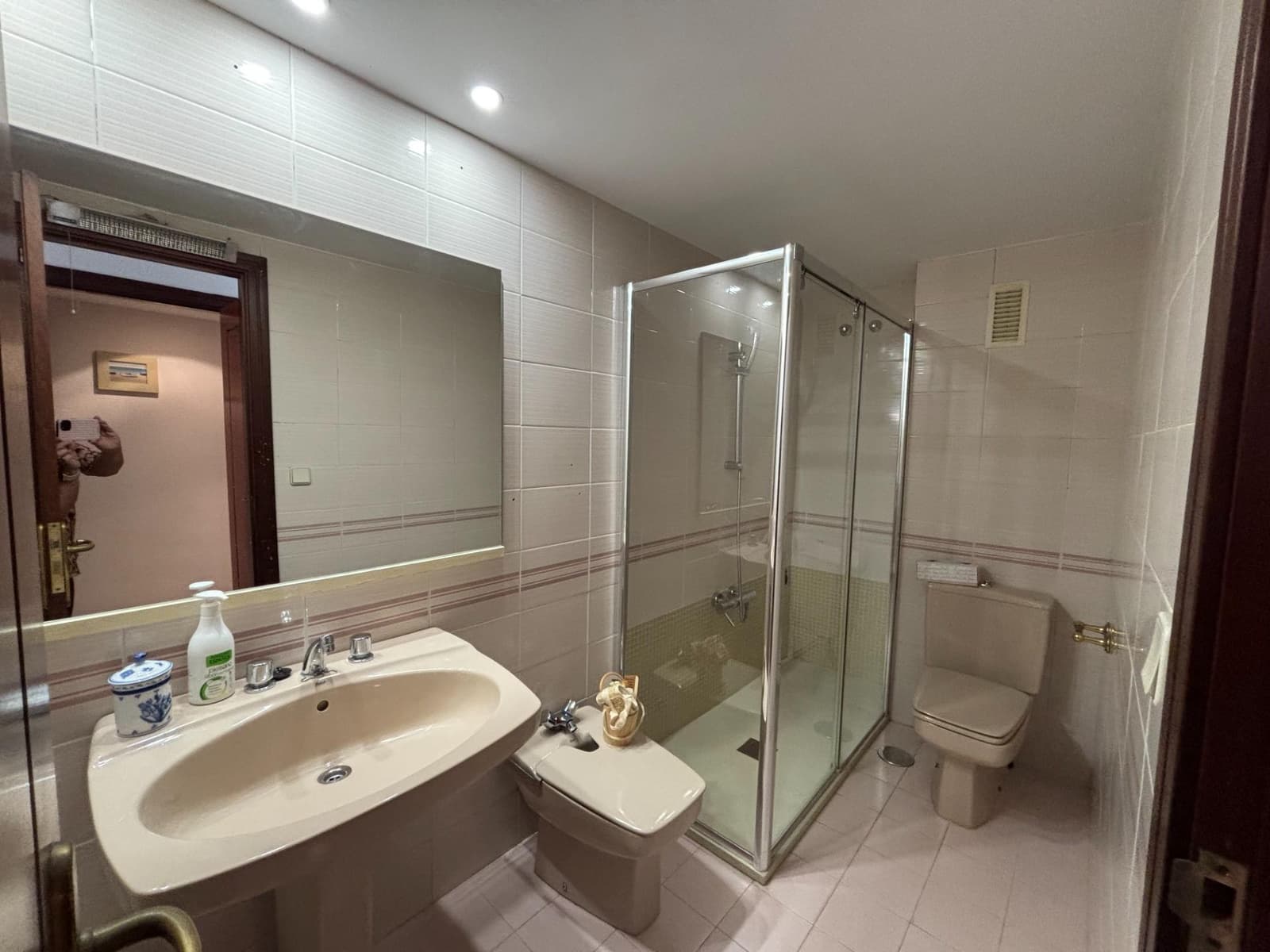 4 Zimmer Wohnung zu vermieten in Alicante / Alacant Stadt - 1.500 € (Ref: 10035450)