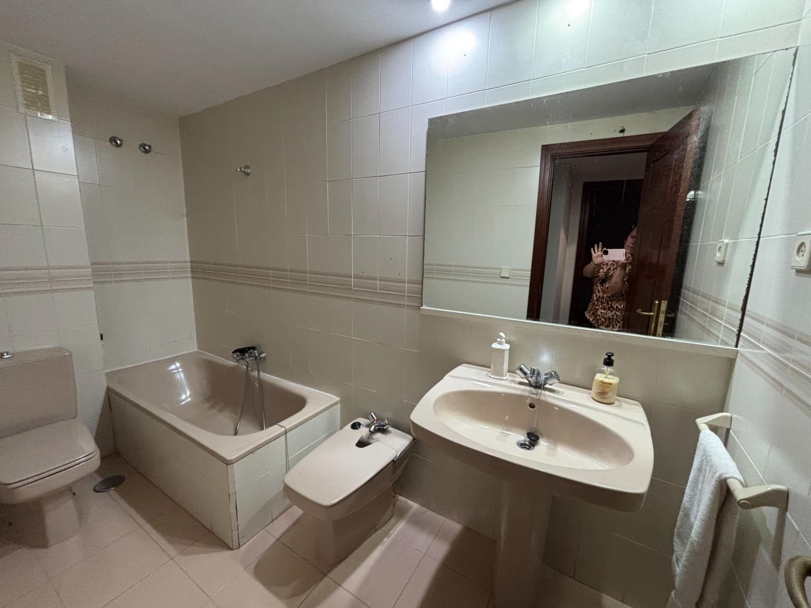 4 Zimmer Wohnung zu vermieten in Alicante / Alacant Stadt - 1.500 € (Ref: 10035450)