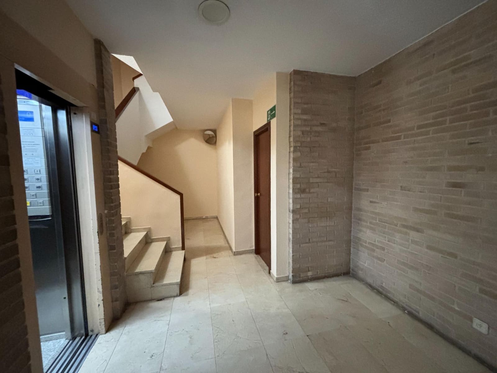 4 Zimmer Wohnung zu vermieten in Alicante / Alacant Stadt - 1.500 € (Ref: 10035450)