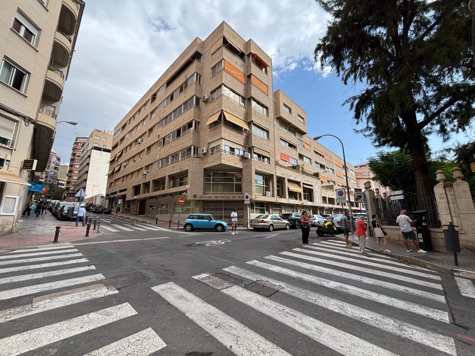 4 Zimmer Wohnung zu vermieten in Alicante / Alacant Stadt - 1.500 € (Ref: 10035450)