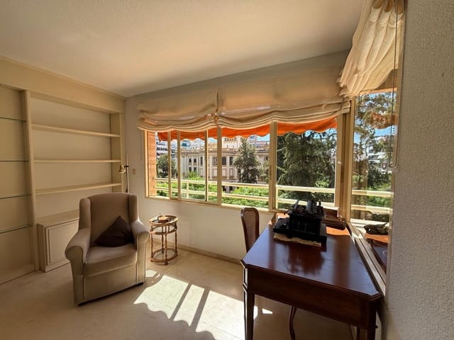 4 camera da letto Appartamento da affittare in Alicante città - 1.500 € (Rif: 10035450)