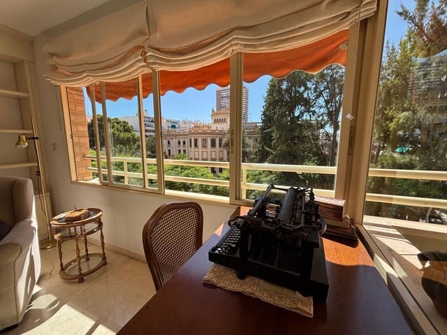 4 camera da letto Appartamento da affittare in Alicante città - 1.500 € (Rif: 10035450)