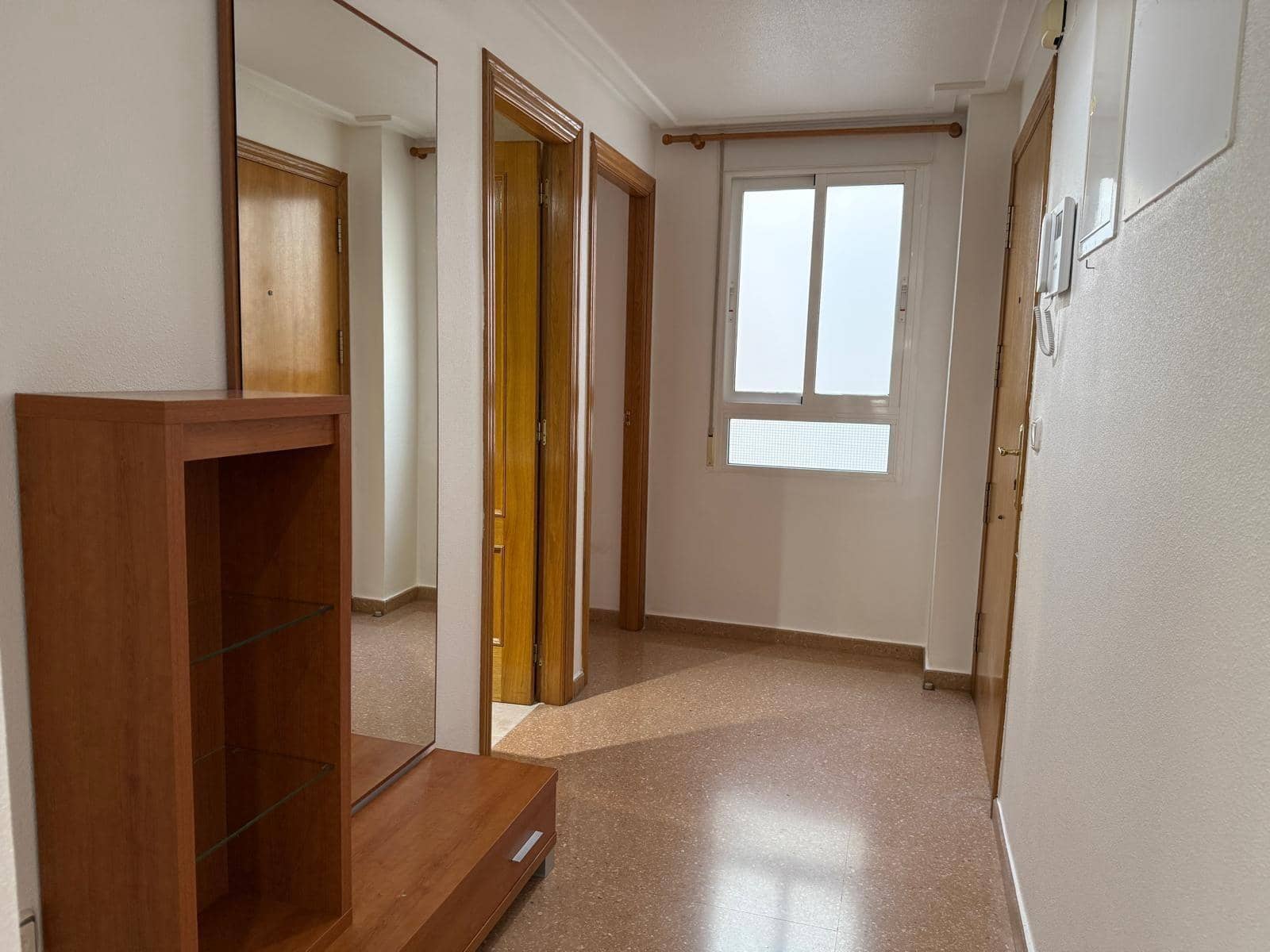 Piso de 3 habitaciones en Torrellano en alquiler con garaje - 860 € (Ref: 10049376)