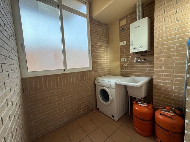Piso de 3 habitaciones en Torrellano, Elche / Elx en alquiler con garaje - 860 € (Ref: 10049376)