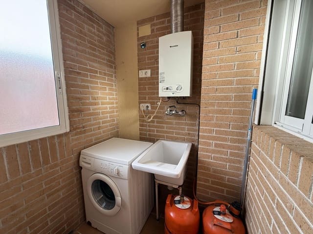 Piso de 3 habitaciones en Torrellano, Elche / Elx en alquiler con garaje - 860 € (Ref: 10049376)
