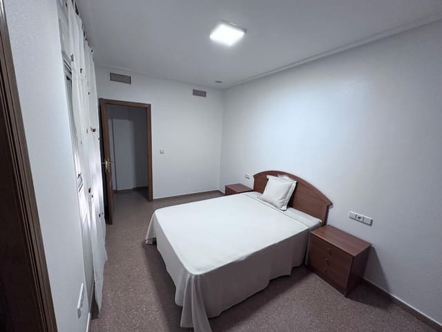 Appartement de 2 chambres à louer à Torrellano, Elche / Elx - 860 € (Ref: 10049376)