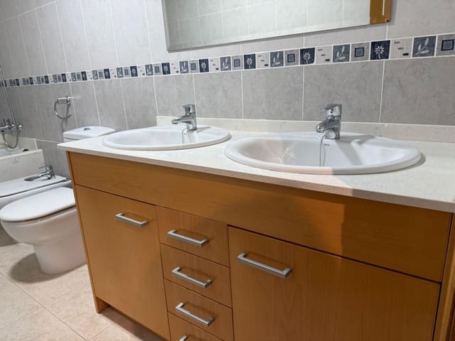 Appartement de 2 chambres à louer à Torrellano, Elche / Elx - 860 € (Ref: 10049376)