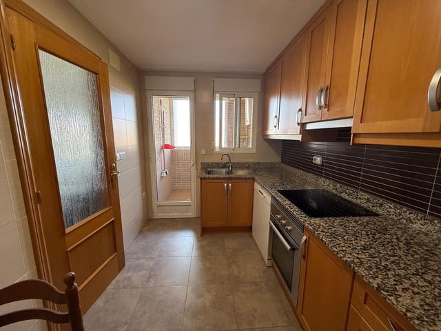 Piso de 2 habitaciones en Torrellano, Elche / Elx en alquiler con garaje - 860 € (Ref: 10049376)
