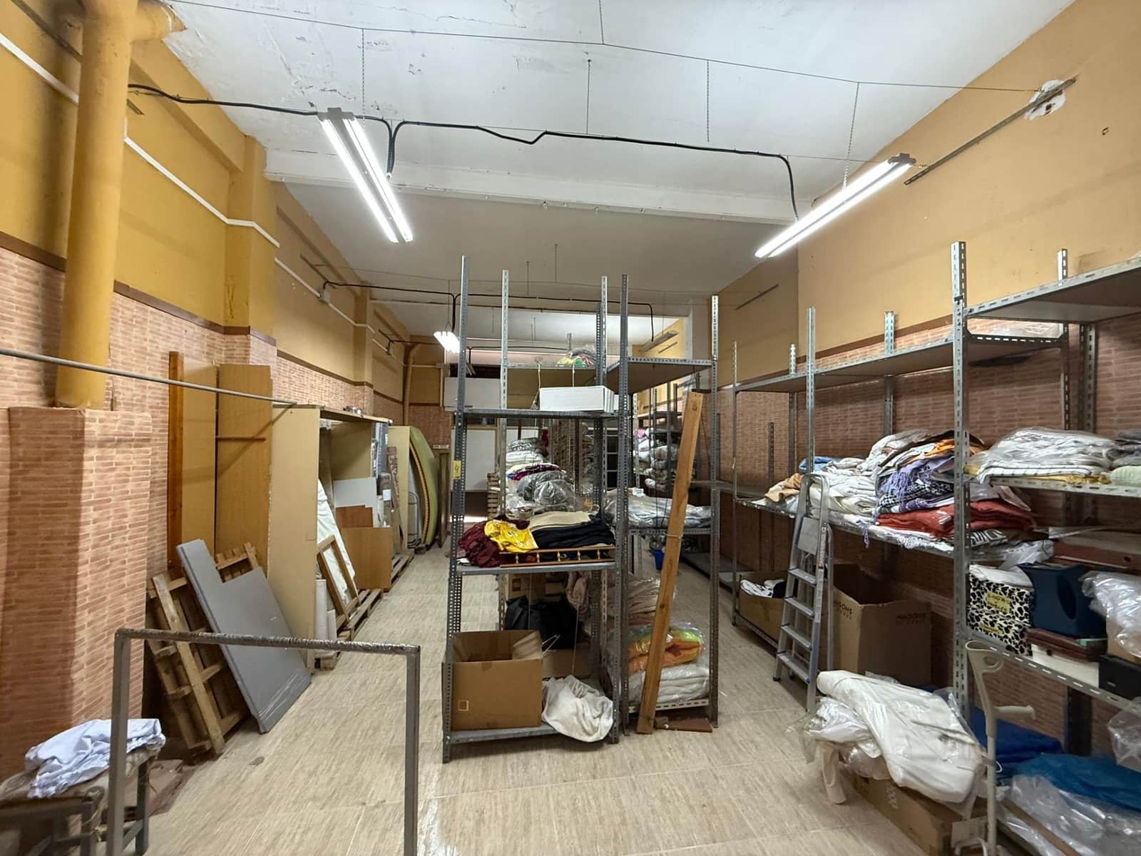 Kaupallinen myytävänä paikassa Alicante kaupunki - 72 900 € (Ref: 10049377)