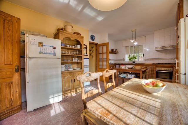 4 soverom Villa til salgs i Rabasa, Alicante by - € 585 000 (Ref: 10055364)