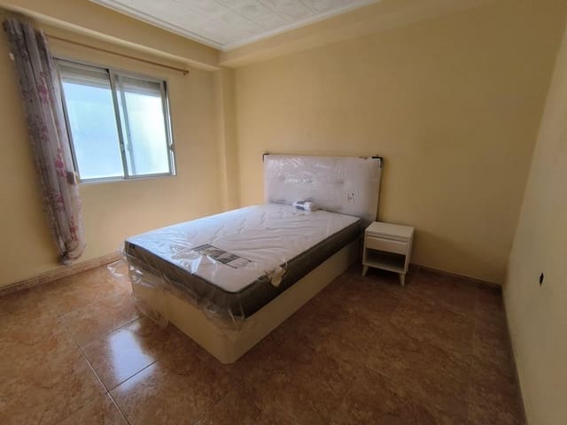 3 sypialnia Mieszkanie do wynajęcia w Miasto Alicante / Alacant - 900 € (Ref: 10068001)
