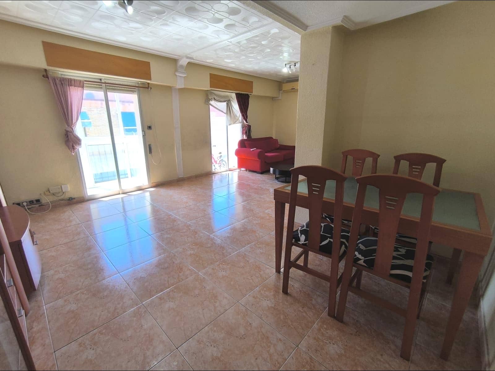 3 sypialnia Mieszkanie do wynajęcia w Miasto Alicante / Alacant - 900 € (Ref: 10068001)