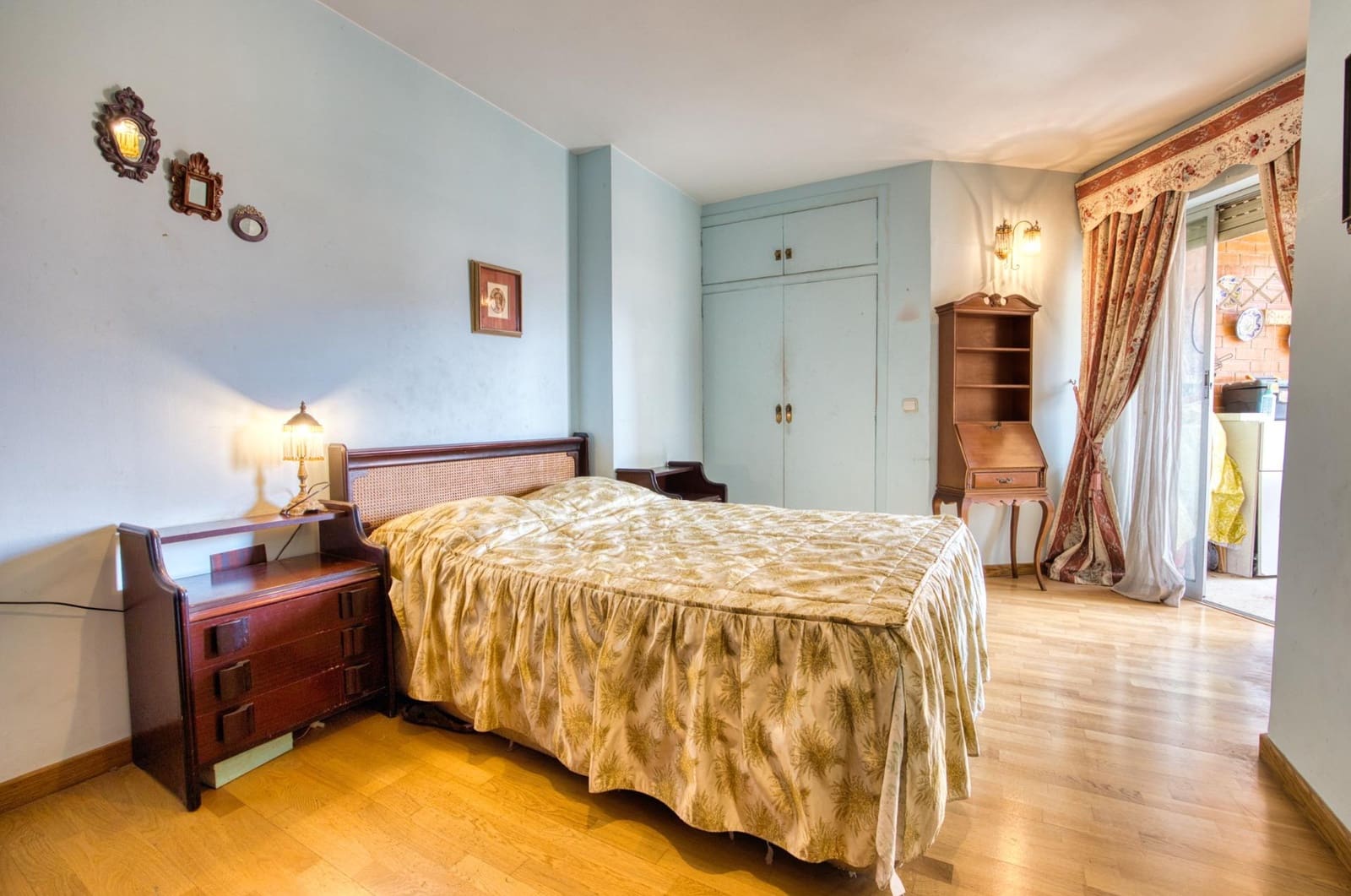 3 bedroom Flat for sale in Alicante / Alacant city with garage - € 345,400 (Ref: 10100246)