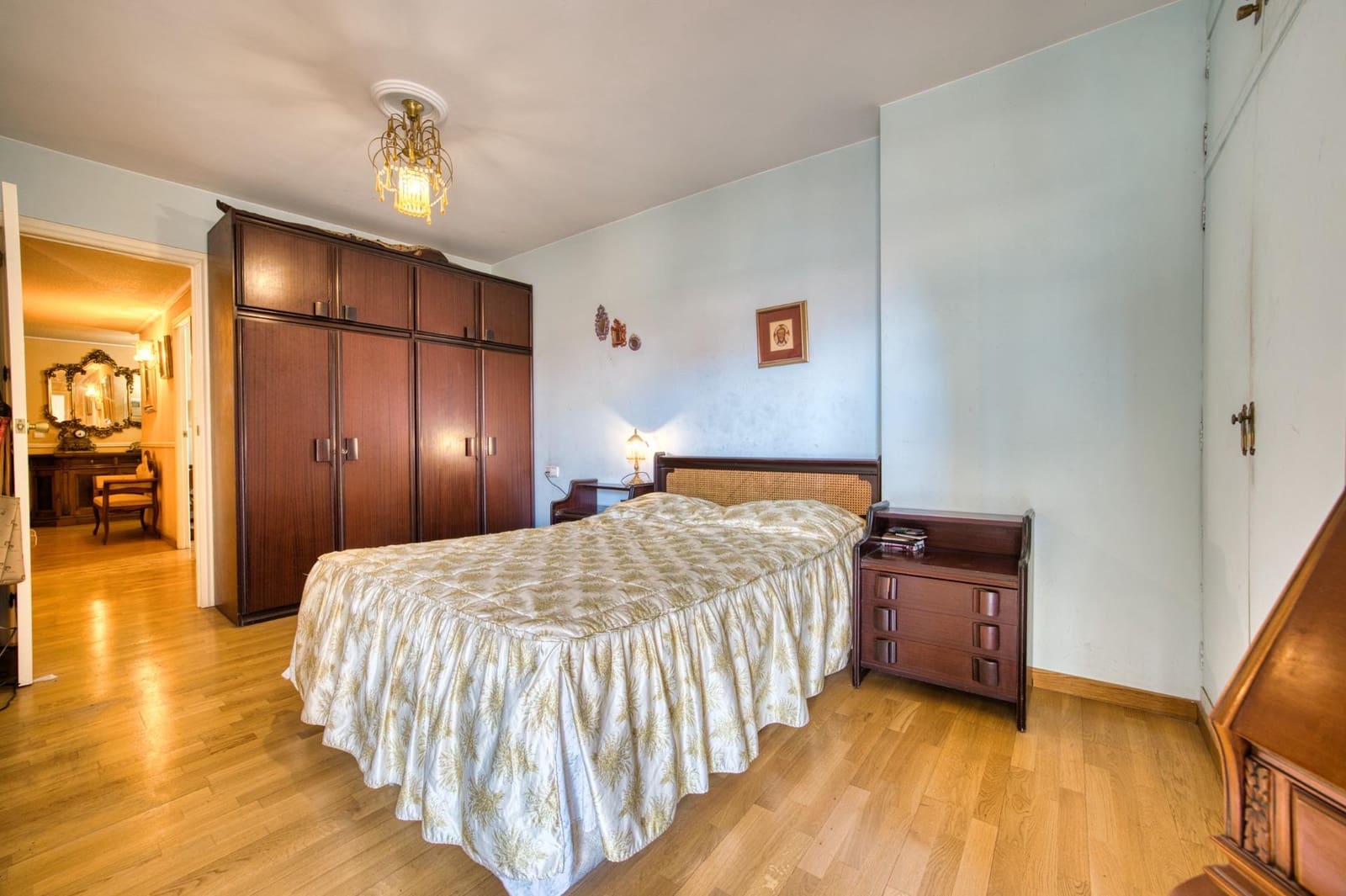 3 bedroom Flat for sale in Alicante / Alacant city with garage - € 345,400 (Ref: 10100246)