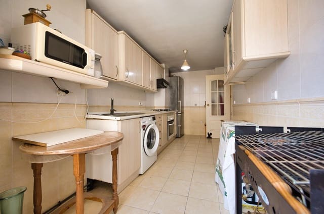 3 slaapkamer Flat te koop in Alicante stad met garage - € 345.400 (Ref: 10100246)