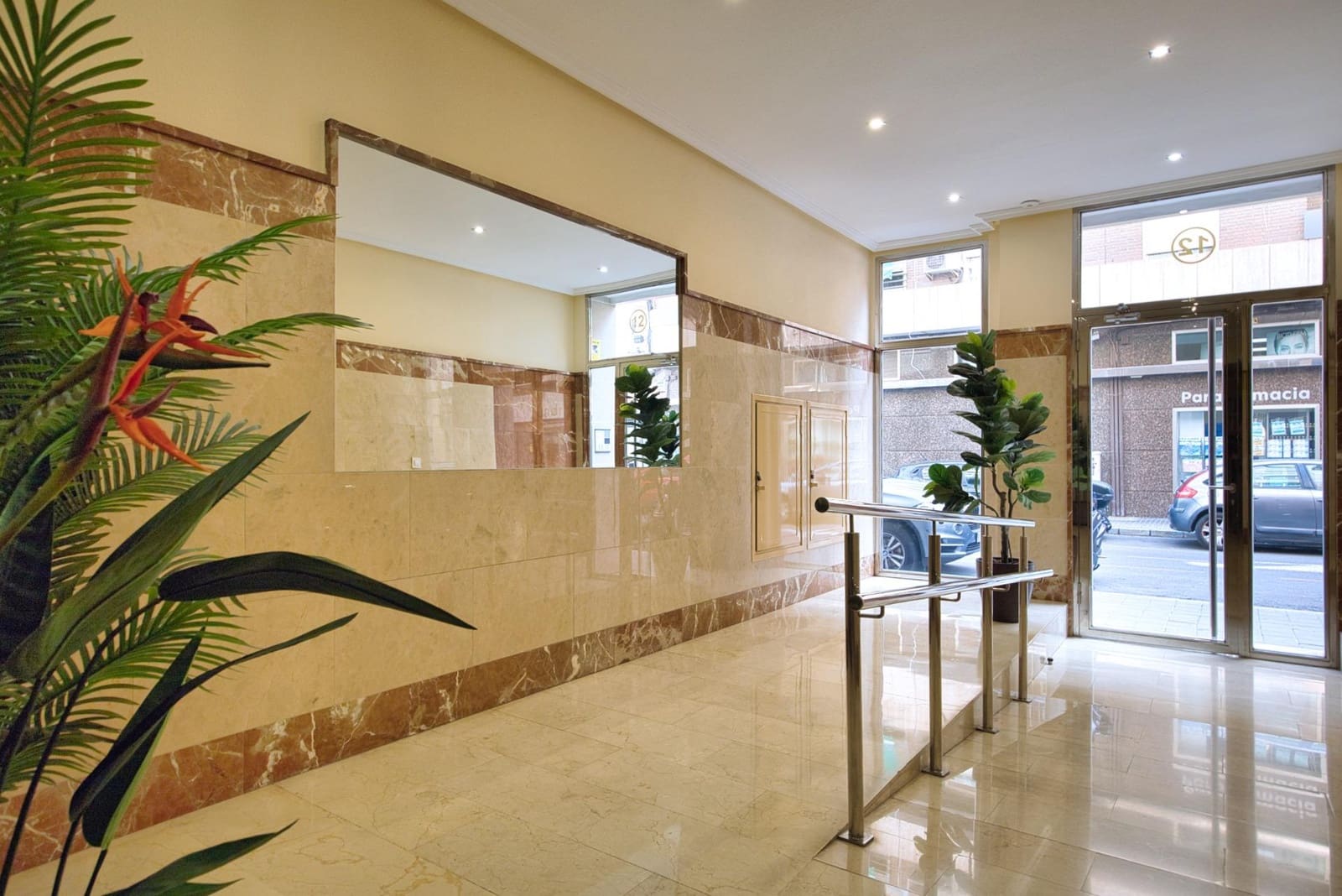 3 bedroom Flat for sale in Alicante / Alacant city with garage - € 345,400 (Ref: 10100246)