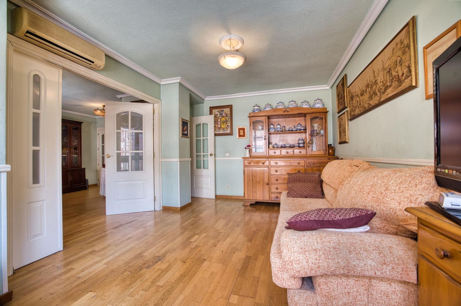 3 bedroom Flat for sale in Alicante / Alacant city with garage - € 345,400 (Ref: 10100246)