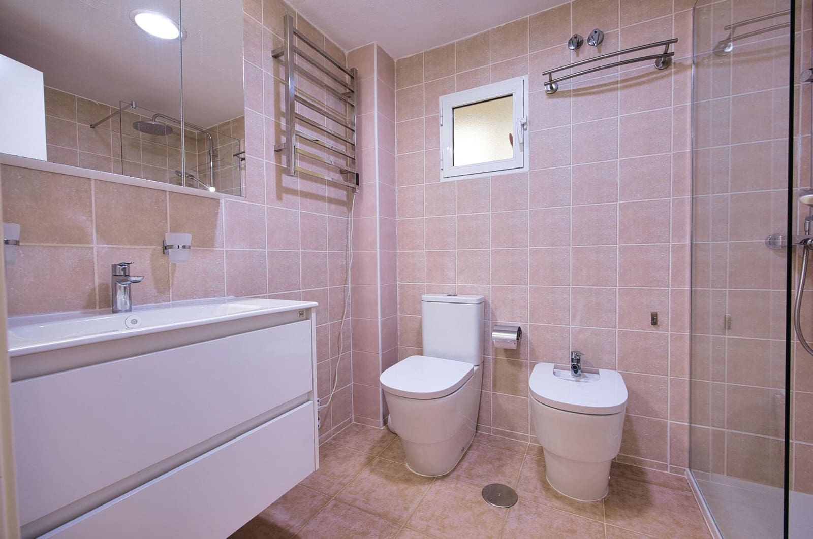 3 bedroom Flat for sale in Alicante / Alacant city with garage - € 397,000 (Ref: 10100247)