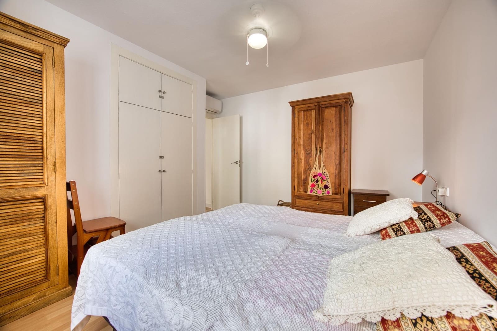 3 bedroom Flat for sale in Alicante / Alacant city with garage - € 397,000 (Ref: 10100247)