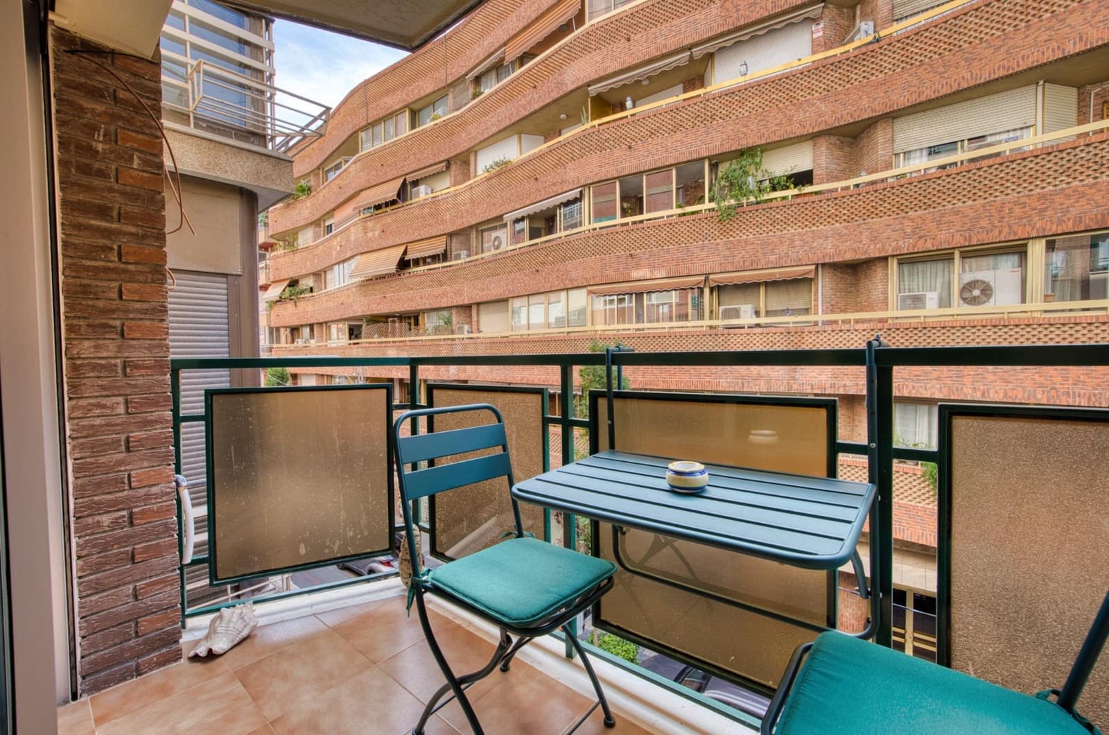 3 bedroom Flat for sale in Alicante / Alacant city with garage - € 397,000 (Ref: 10100247)