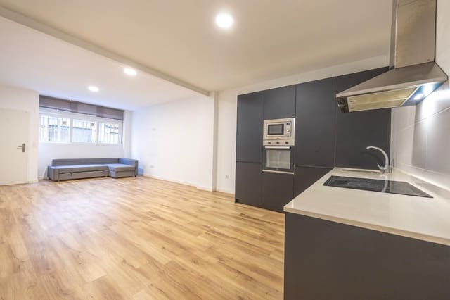 Bureau de 2 chambres à louer à Alicante ville - 1 000 € (Ref: 10109766)