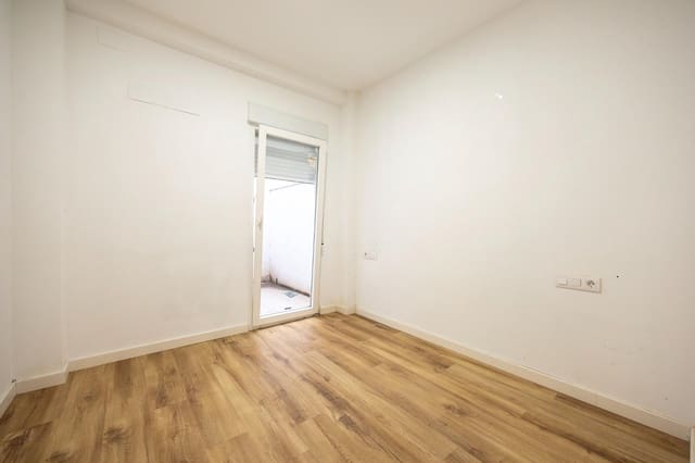 Bureau de 2 chambres à louer à Alicante ville - 1 000 € (Ref: 10109766)