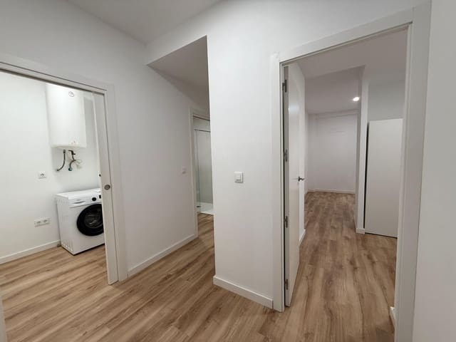 Bureau de 2 chambres à louer à Alicante ville - 1 000 € (Ref: 10109766)