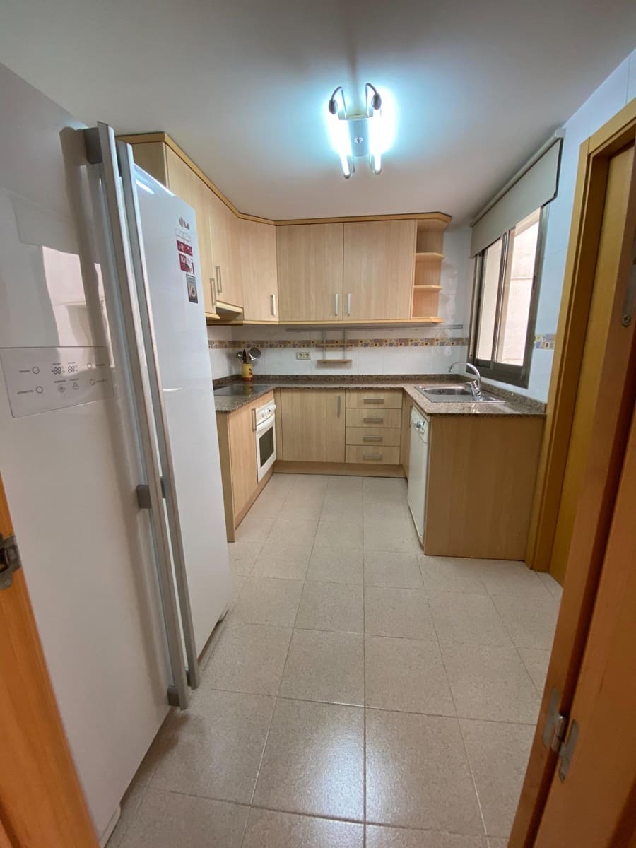 3 sovrum Lägenhet att hyra i San Vicente / Sant Vicent del Raspeig med garage - 900 € (Ref: 10139776)