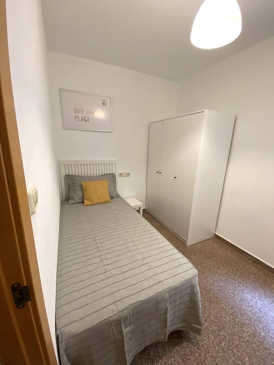 3 sovrum Lägenhet att hyra i San Vicente / Sant Vicent del Raspeig med garage - 900 € (Ref: 10139776)