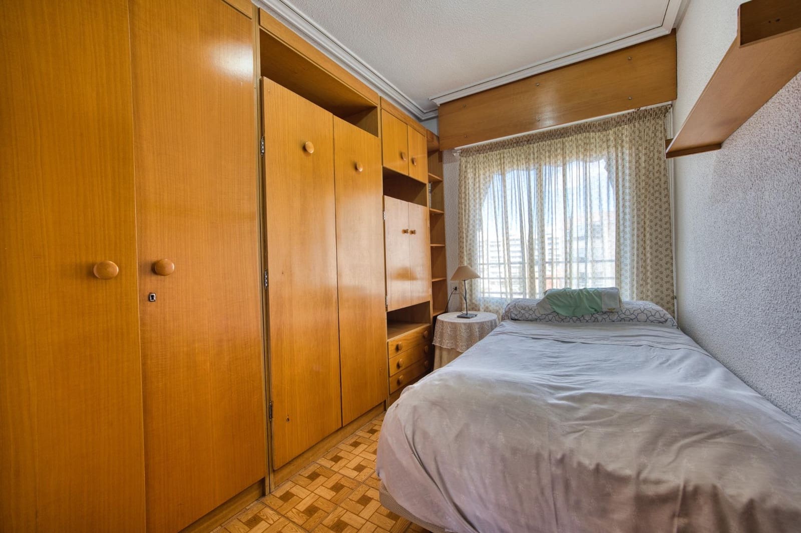 4 sovrum Lägenhet till salu i Alicante stad med pool garage - 280 000 € (Ref: 10151510)